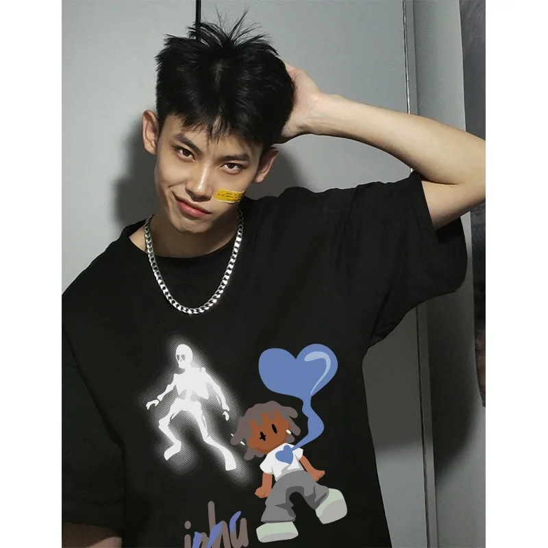 2023 Men Streetwear Hip Hop Oversized T-Shirt Ghost Heart Funny Graphic T Shirt Harajuku Loose Tshirt Cotton Tops Tees Black