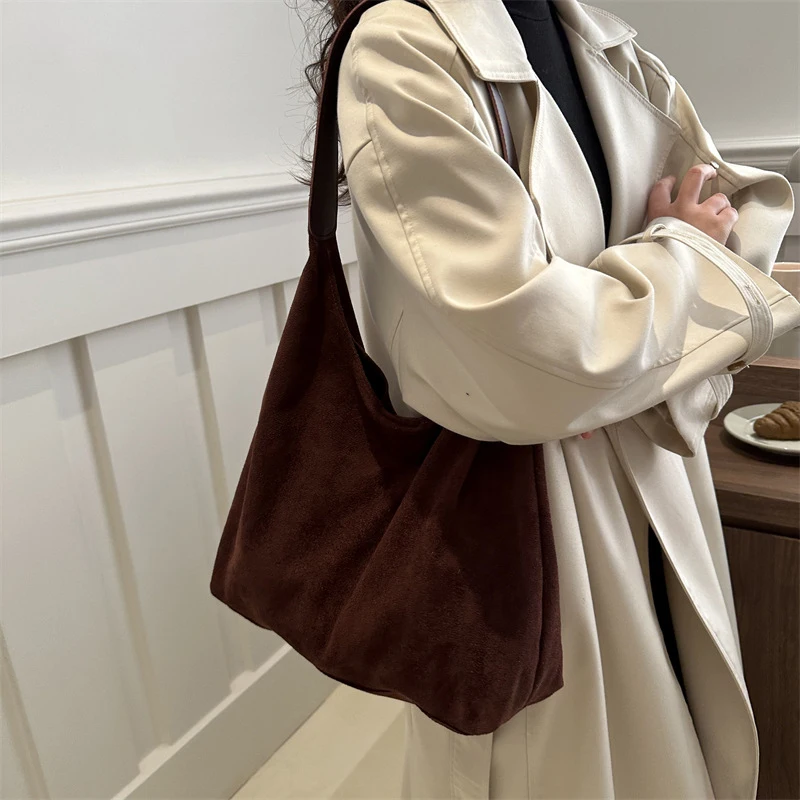 Vintage Damentasche, große Kapazität, Wildleder-Umhängetasche, einfarbig, schlichtes Design, lässige Pendler-Shopper-Tasche – Detail 8