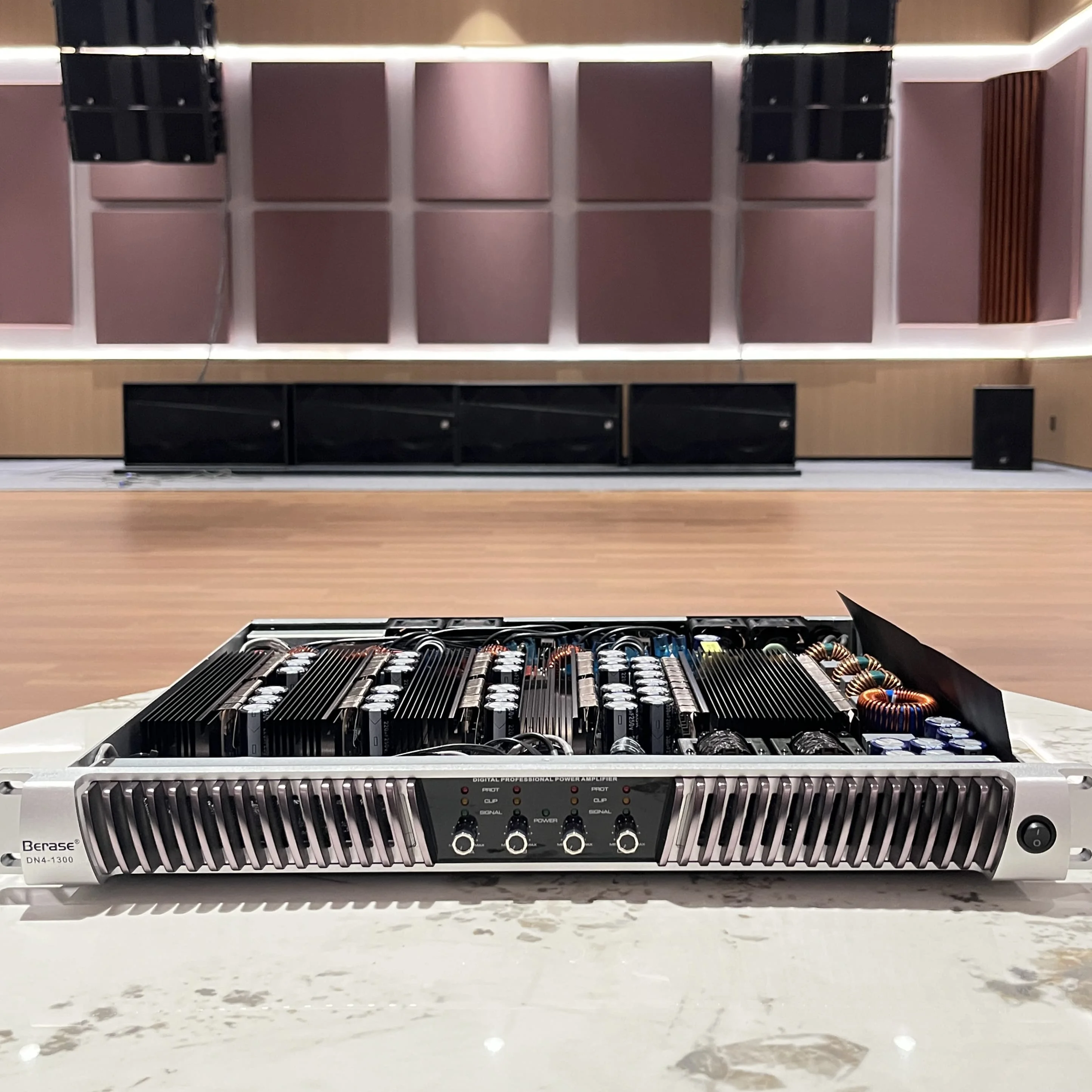 Class D Professional Digital Power Amplifier DN4-1300 High Power Amplifier Suitable for Performances