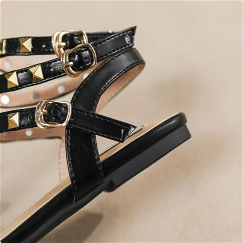 Fashion Summer Woman Square Toe Girl Fetish 4cm High Heels Gladiator Designer Rivets Sandals Lolita Barefoot Party Shoes 42 43 4