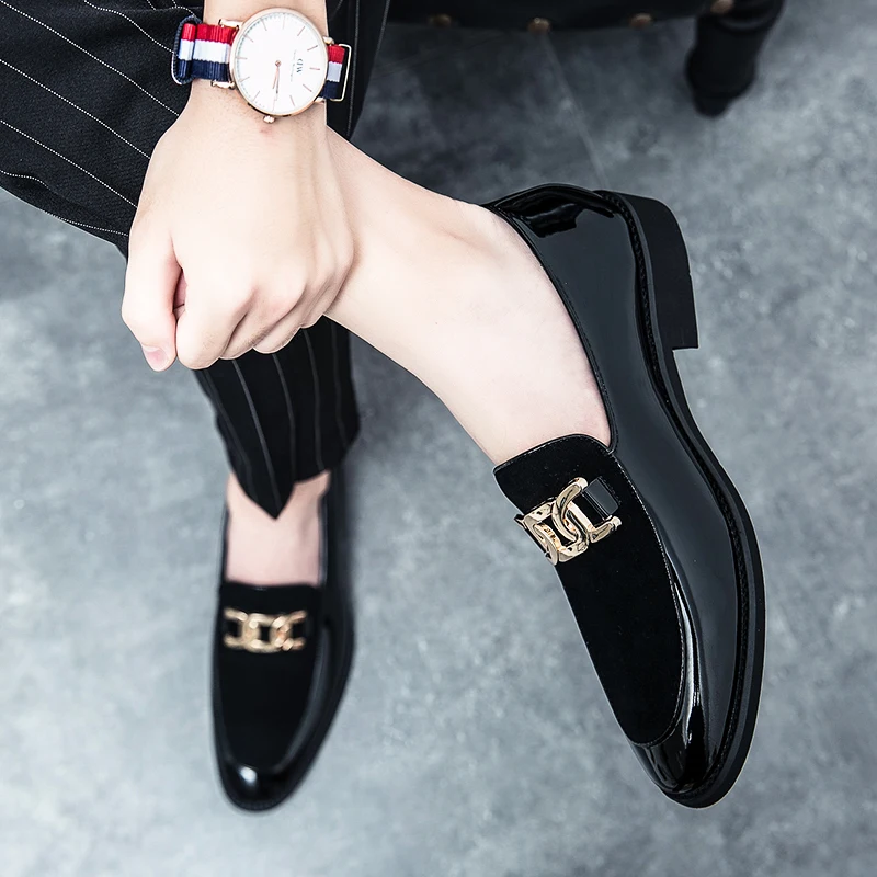 Spring New Men Fashion Flat Shoes Quality Metal Slip on Leisure Loafer Shoes Ladies Mocassins Luxury goods Dress Party Men Shoes