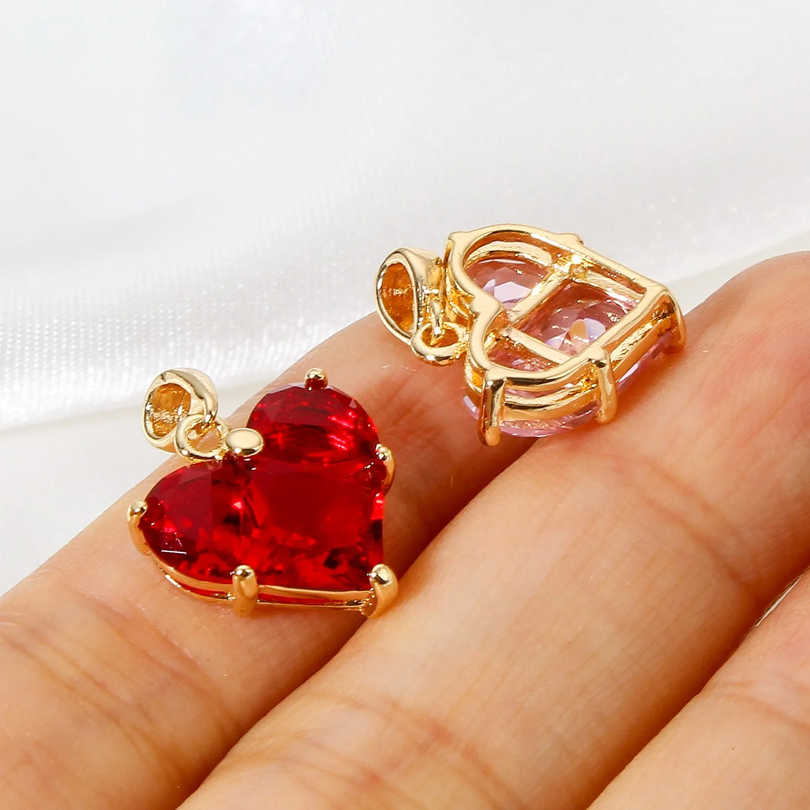 1pc New Mini Brass Charms Gold Color Valentine\'s Day Heart Multicolour Cubic Zirconia Pendant DIY Necklace Jewelry 20mm x 14mm
