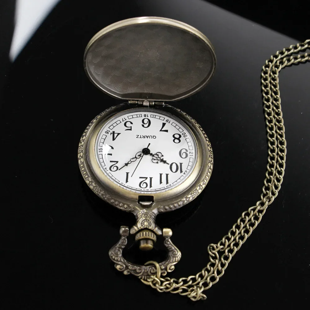 Retro Bronze Calssic Game Dragon Time Gemstone Quartz Pocket Watch Fashion Pendant Necklace Clock Men's and Women's Kids Gifts
