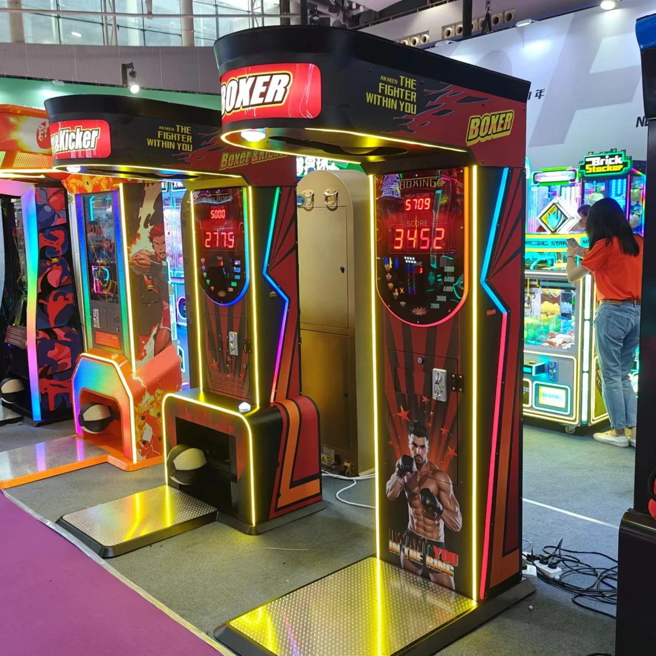 

Newest Coin-Operated Boxing Arcade Machine High-Intrigue Punching Game for Fun and Entertainment