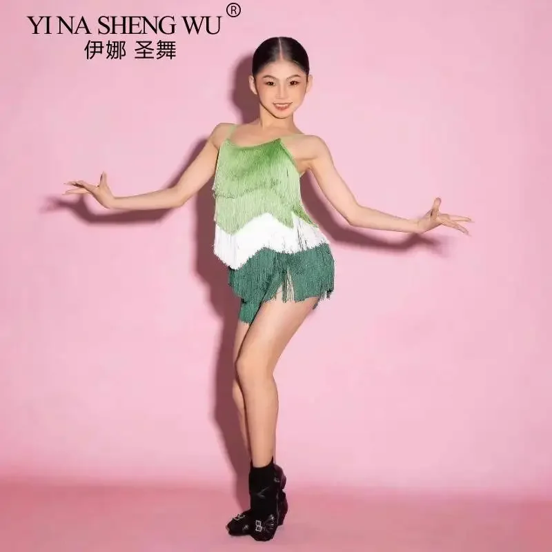 Vestito da ballo latino per bambini Costume da spettacolo senza schienale con frange per ragazze Cha Cha Rumba Samba Abbigliamento da competizione per bambini