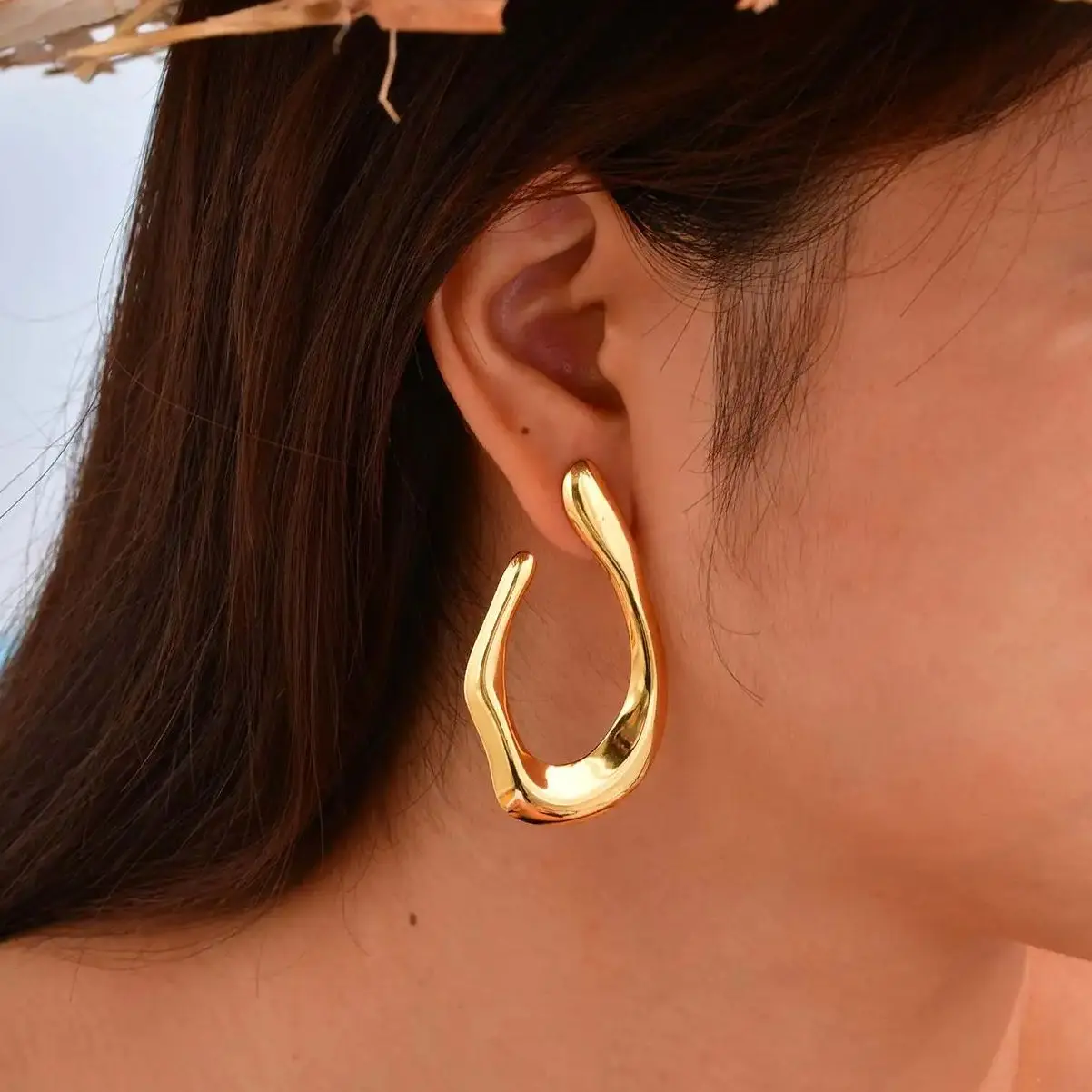 Irregular U-shaped Earrings