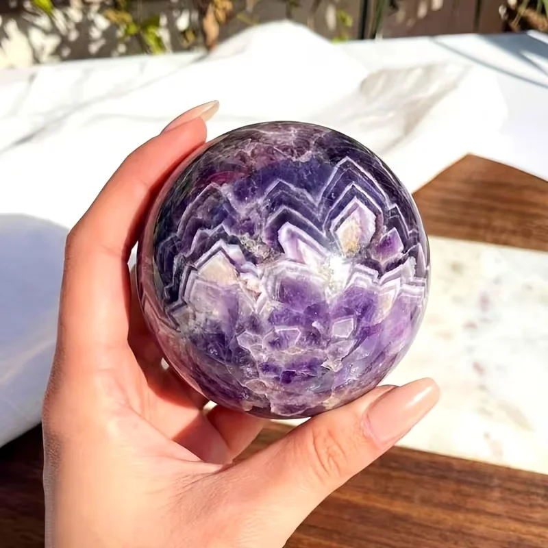 1 random Bohemian style natural amethyst quartz ball with inspirational features, suitable for home and office decoration, perfect birthday and holiday gifts, can be used for special crystal collectibles