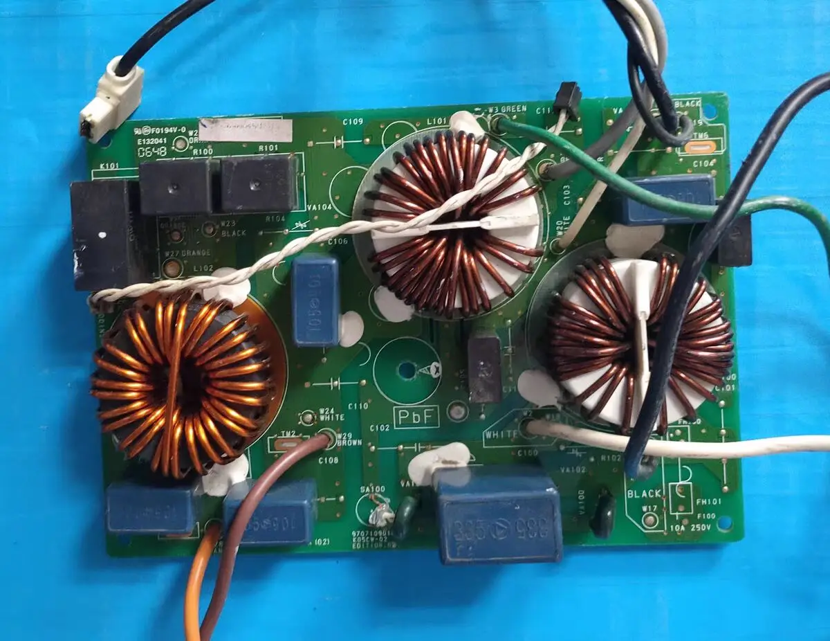 Suitable for Fujitsu Air Conditioner Variable Frequency Outdoor Filter Board K05CW-FL-A (02) 9707109016