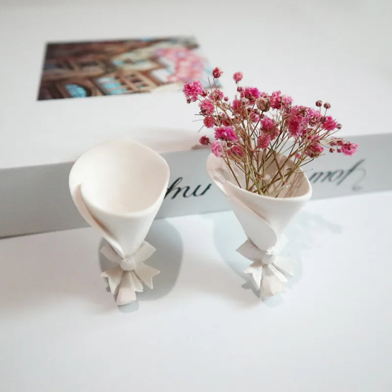 Bouquet Flower Vase Plaster Molds Handmade Cake Decoration Fragrant Plaster Car Pendant Gypsum Molds Dried Flower Pot Molds