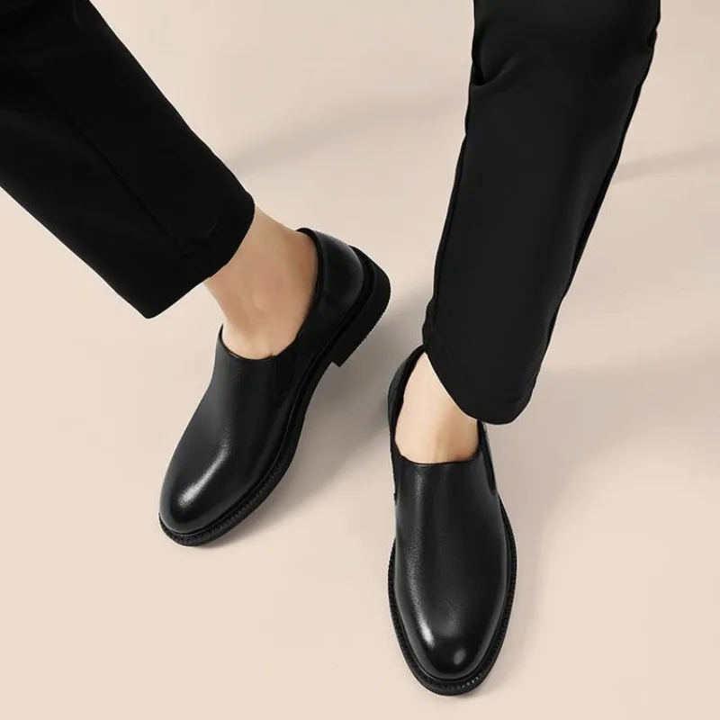 2026 Summer Autumn New Dress Shoes for Man Solid Color Business Casual Leather Shoes Male Fashion Work  Driving Shoe Man