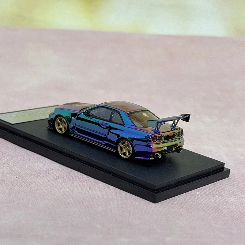 Fuji 1:64 Skyline GT-R R34 Nismo Z-Tune Electroplated Alloy Car Model