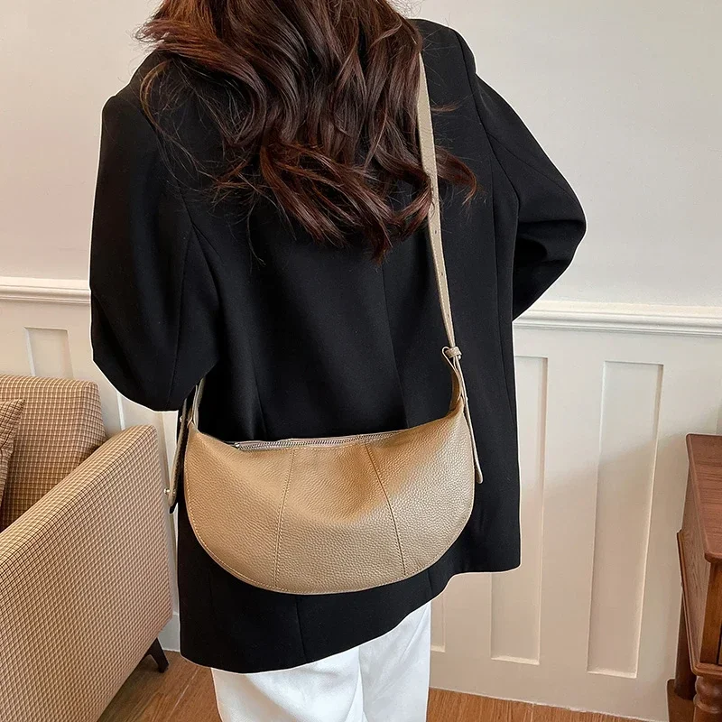 100% Echtes Leder Schultertasche für Damen Große Kapazität Halbmond-Form Designer Kuhledertasche für Pendler Shopper-Tasche – Detail 13