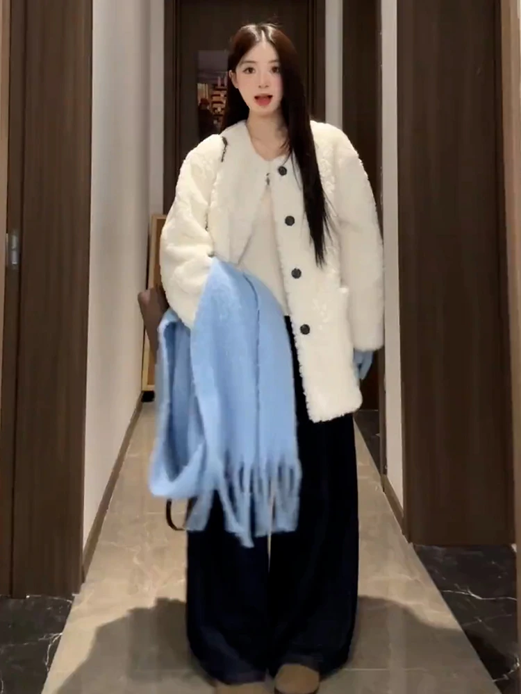 

Lamb Wool Jacket Woman High End Western Denim Cowboy Inspiration Button-Through Front Utility Pocket Design Practical Approach