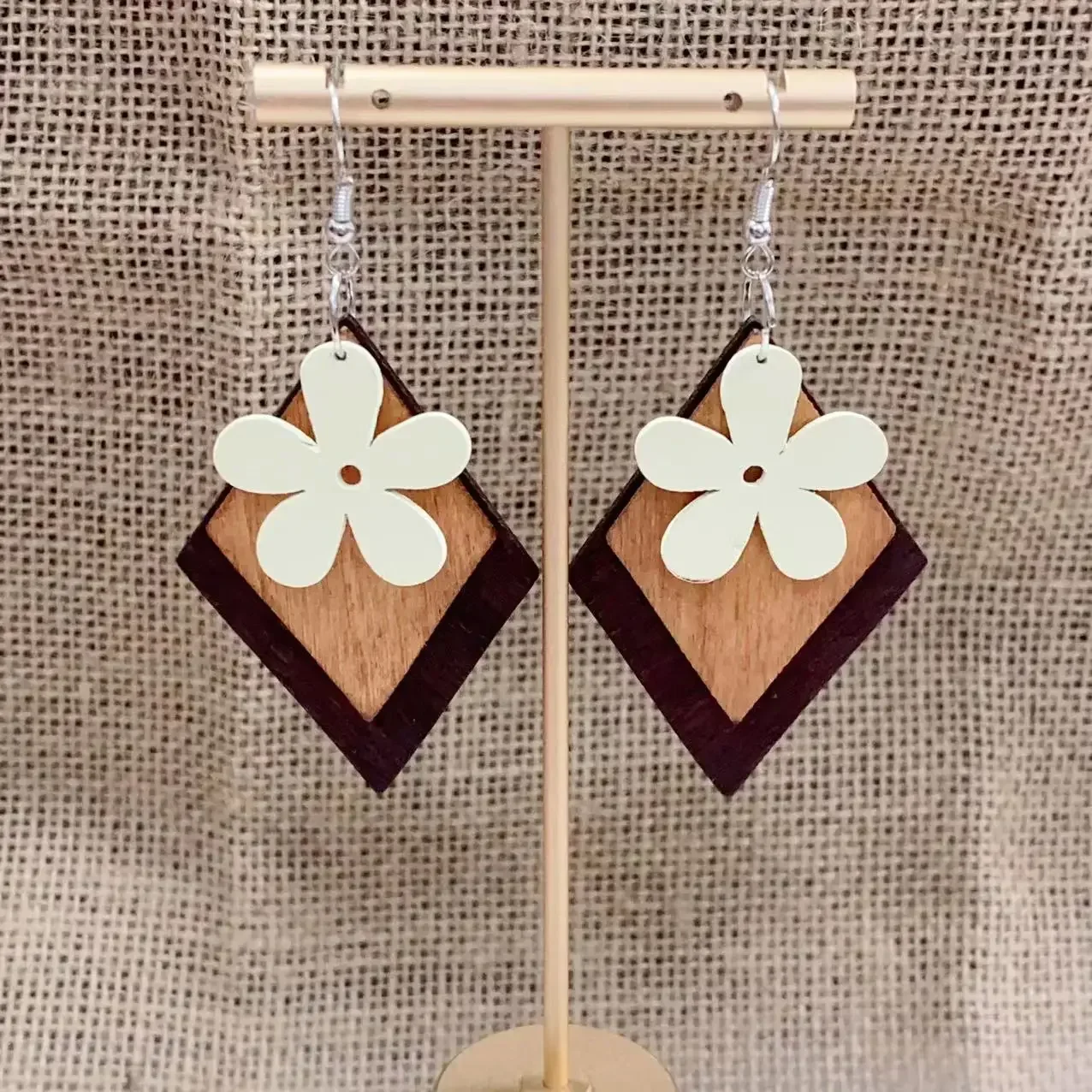 Flower Pendant Long Hooks Bohemian Fashion Minimalist Colorful Beach Vacation Wooden Earrings for Women\'s Holiday Birthday Gifts