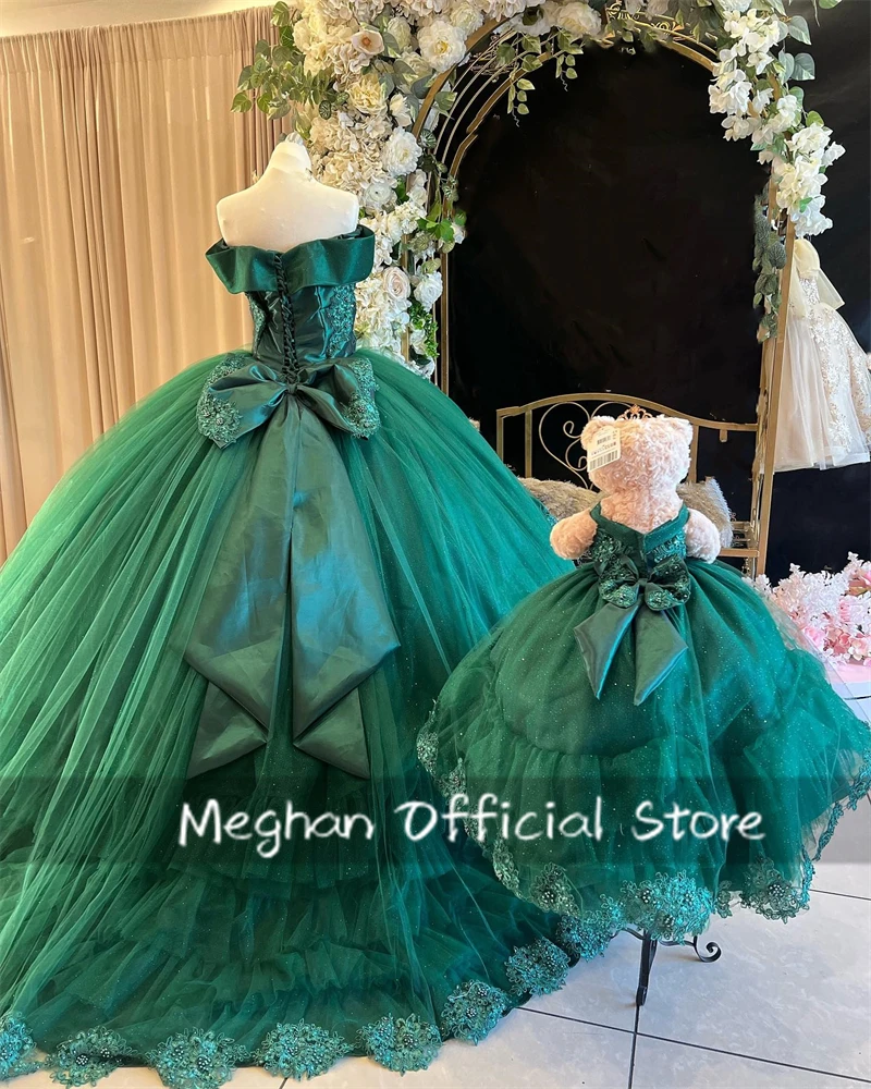 Robe ours en peluche Quinceanera personnalisée, lien spécial chérie verte, appliques à plusieurs niveaux rouges exquises