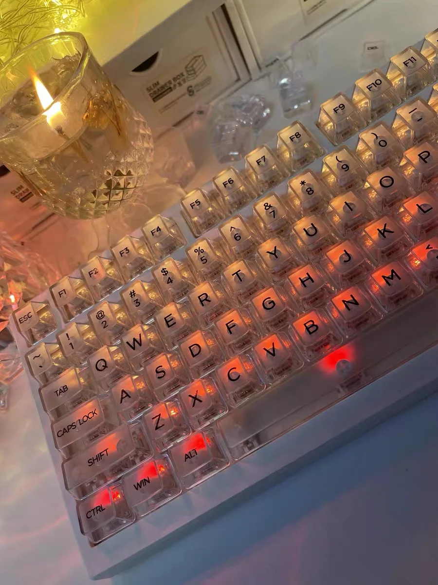

Amber transparent keycaps, transparent 132-key mechanical keycaps, 75/82/84/87/98/104 key universal keycaps.