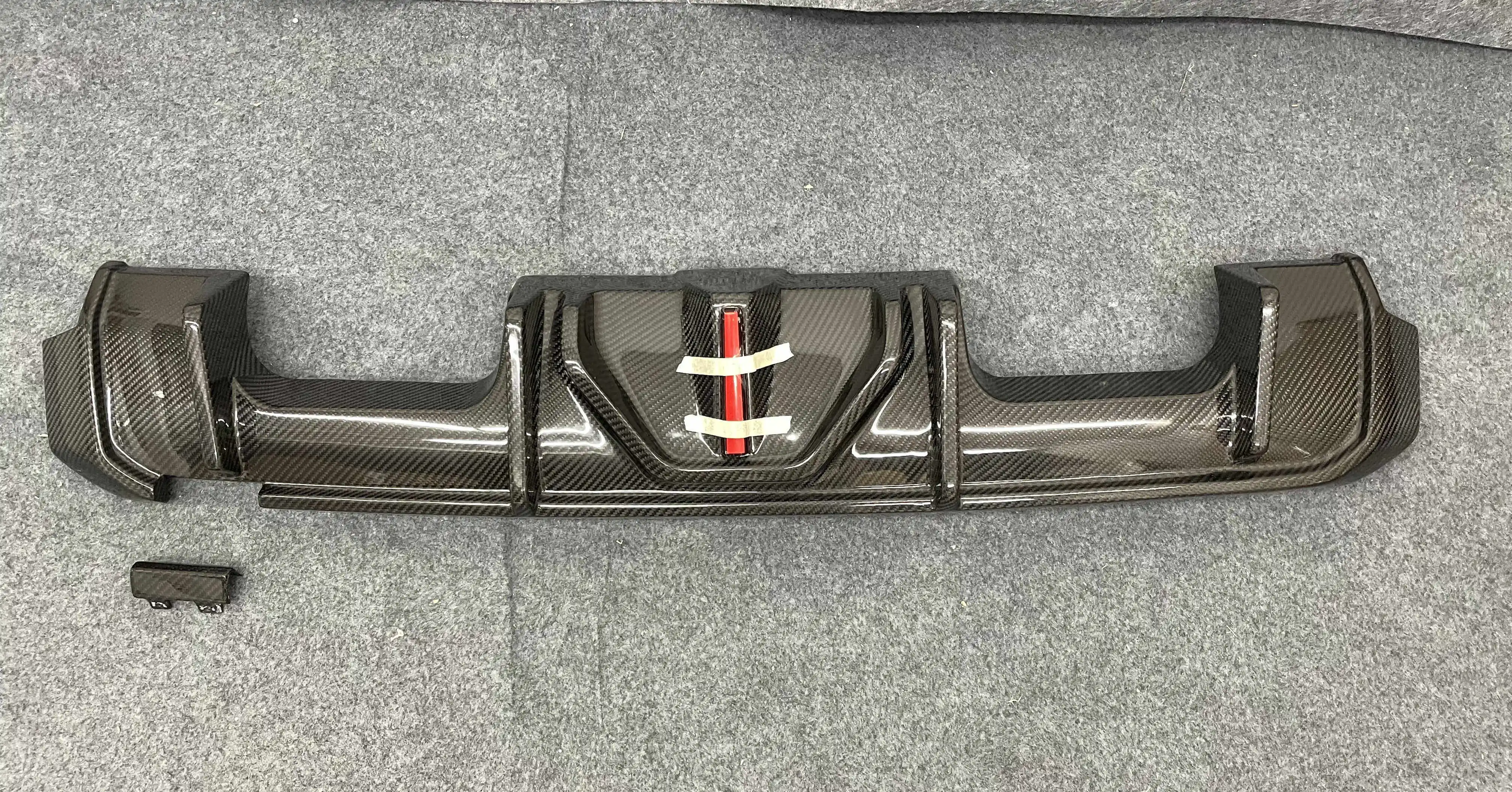 

Upgraded versionHigh Quality M3 M4 Car Bumper Suit le for M3 M4 G80 G82 CLS Real Carbon Fiber Rear Diffuser