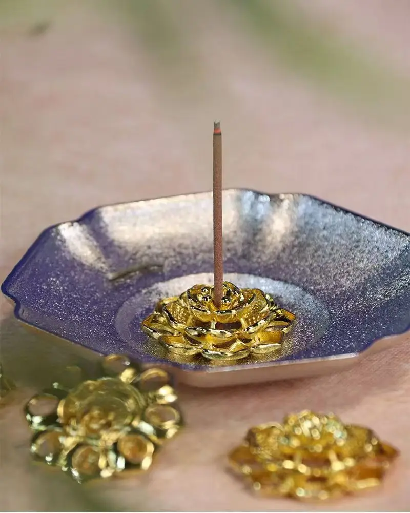 1PC Golden Flower Thread Incense Seat Mini Lotus Aromatherapy Stove Home Fragrance Path Tea Ceremony Accessories