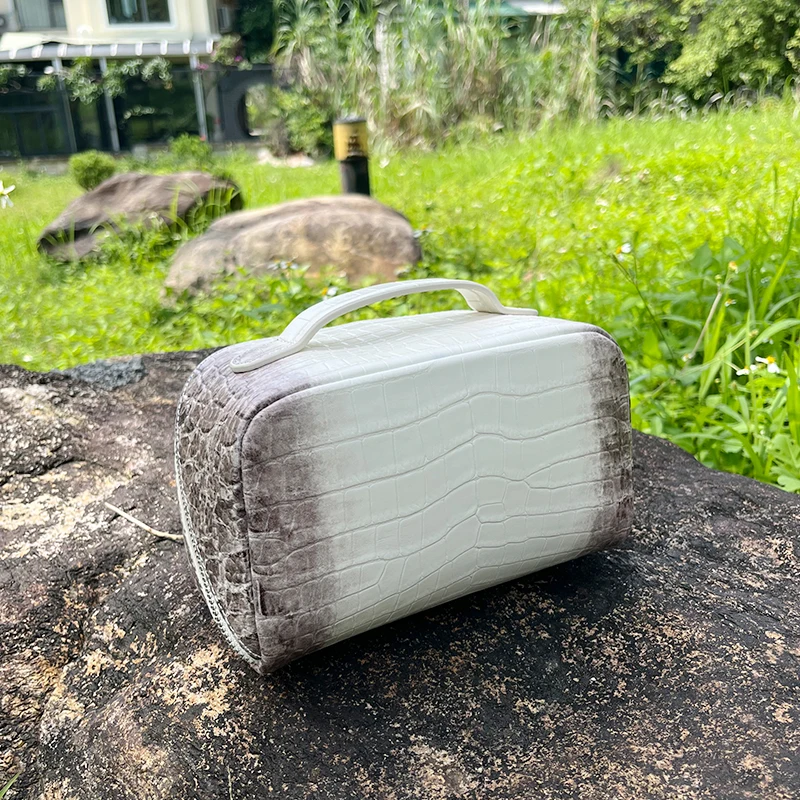 Borsa per il Trucco in Vera Pe - Luxury Skincare Containers recensione e prezzo