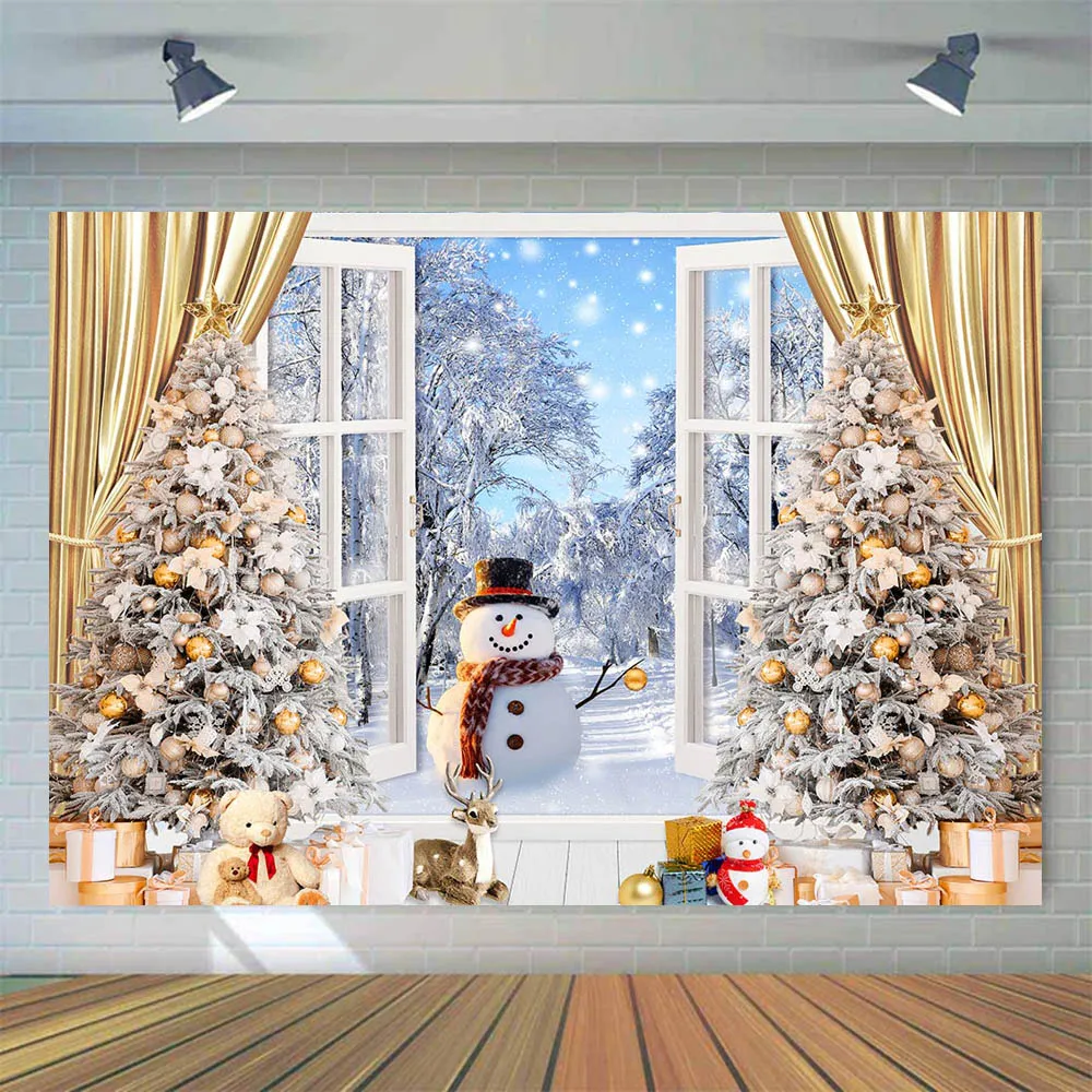 Mocsicka Kerst Winter Fotografie Achtergrond Raam Sneeuw Bos Sneeuwman Xmas Boom Gouden Gordijnen Baby Kind Foto Achtergronden