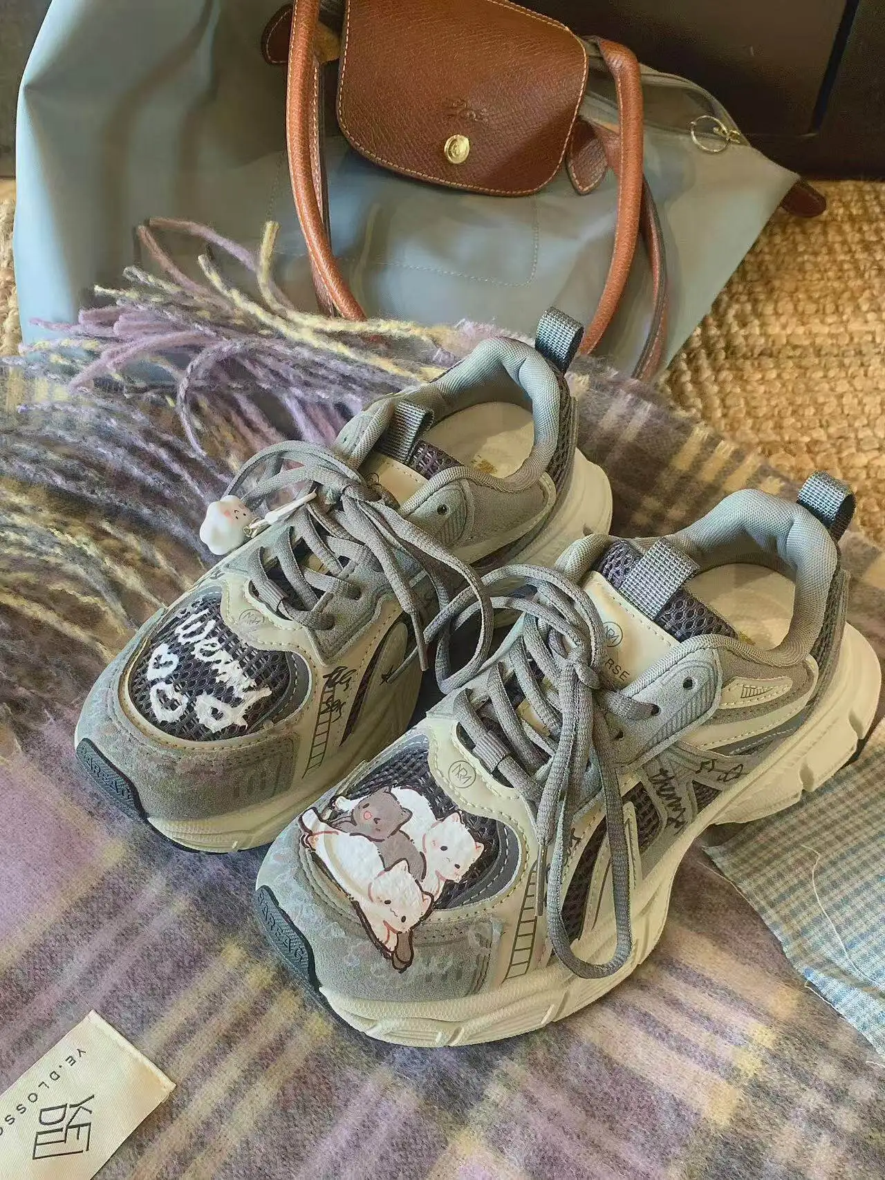 

Женские кроссовки на платформе в стиле Dad Shoes с мультяшным принтом милого кота, оригинальный нишевый дизайн, универсальные спортивные туфли на весну