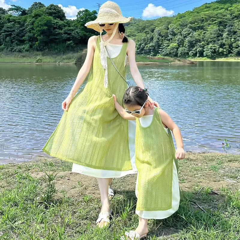 

Summer Like Mother Like Daughter Holiday Look Dresses Vacation Mom and Baby Girls Sleeveless Dress for Women Fashion Clothing
