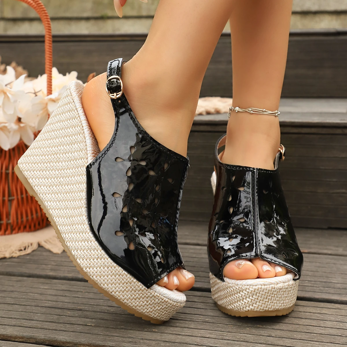 Women's 2026 New Solid Color Outdoor Casual Waterproof Platform Design Elevated Sandals Summer Roman Style Fish Mouth Sandals