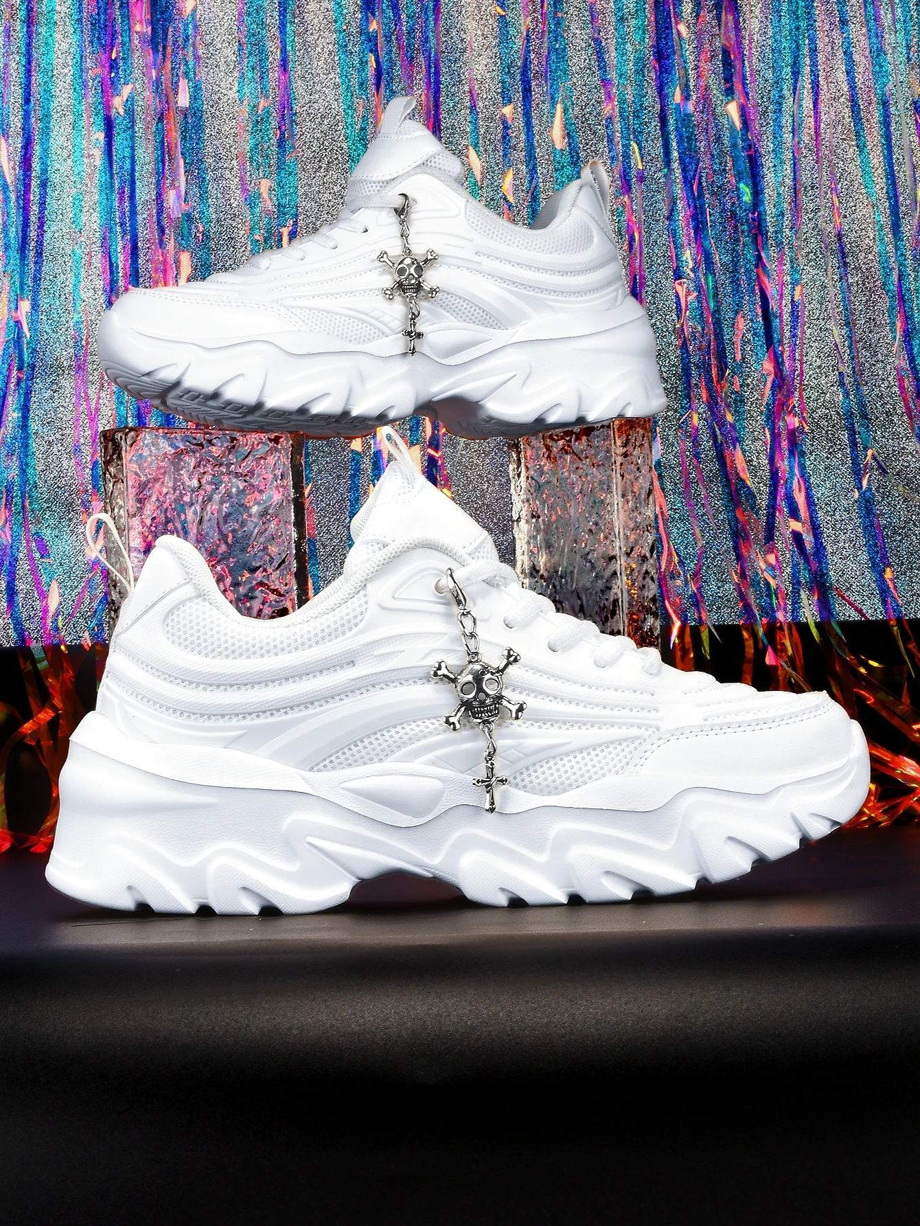 Women's Thick-Soled 5cm Height-Increasing Dad Shoes with Unique Skull Cross Metal Chain Decoration, White Shoes with Breathable Mesh, Irregular Wave-Shaped Eva Outsole, Casual Sports Shoes for Fashionistas, Everyday Streetwear, Sweet and Cool Style, Unique Design, Student-Friendly, Versatile, Soft-Soled, Lightweight, Comfortable Women's Shoes