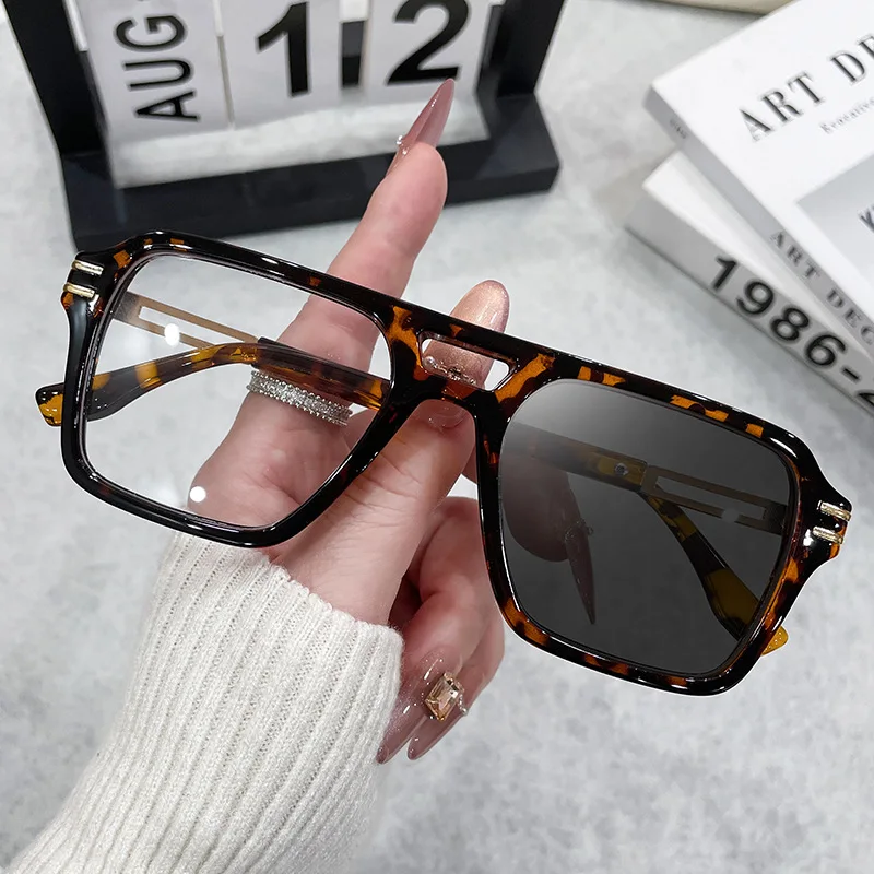 Square Sunglasses for Women Men Rectangle Sun Glasses Female Photochromic Eyewear Oculos De Sol for Male Female Eyeglasses