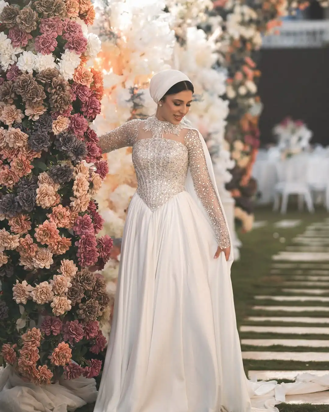 Customized Sequin A Line Muslim Wedding Dress with Cape High Neck Mesh Sleeve Bridal Gown Dropped Chiffon Spring vestidos de
