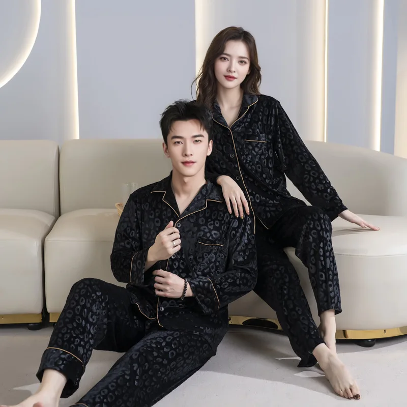 New Style Winter Couple High-grade Comfortable Women's Pajamas Pleuche Striped Home Can Be Wear Pyjamas Sets