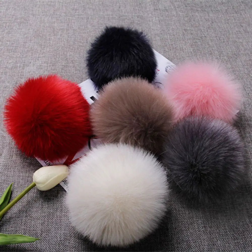 

20 Colors Simple Jewelry Pompom Bag Pendant Fluffy Fur Keychains Key Chain Fashion Accessories Key Ring