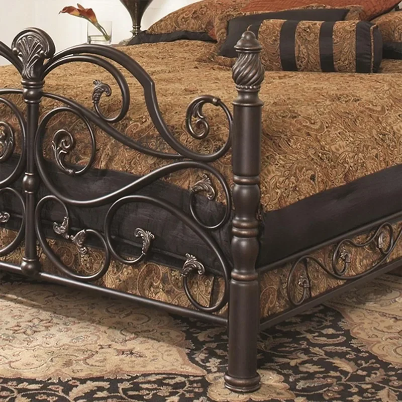 High-grade wrought iron wedding bed, retro bed 1.2 meters single bed 1.51.8 meters double iron frame bed, European princess bed