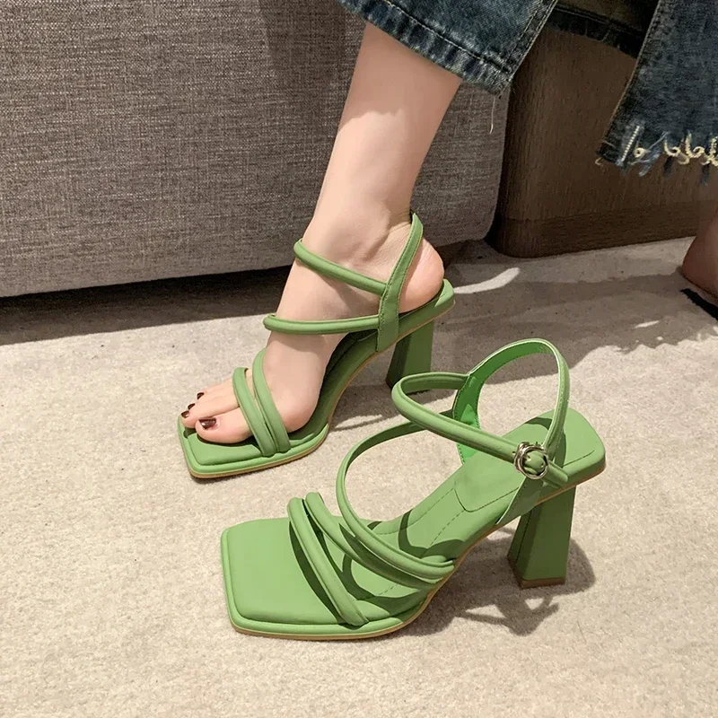 

2024 Square Toe Cross Strap Shoes Temperament One-word Buckle High Heels Thick Heel Medium Heel Gentle Versatile Sandals