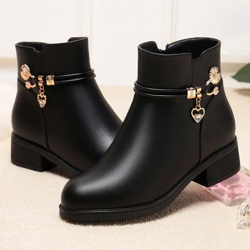 Soft Leather Women\'s Boots 2023 Spring Winter Thick Wool Lined Genuine Leather Woman Snow Boots Women Shoes Platform Boots botas