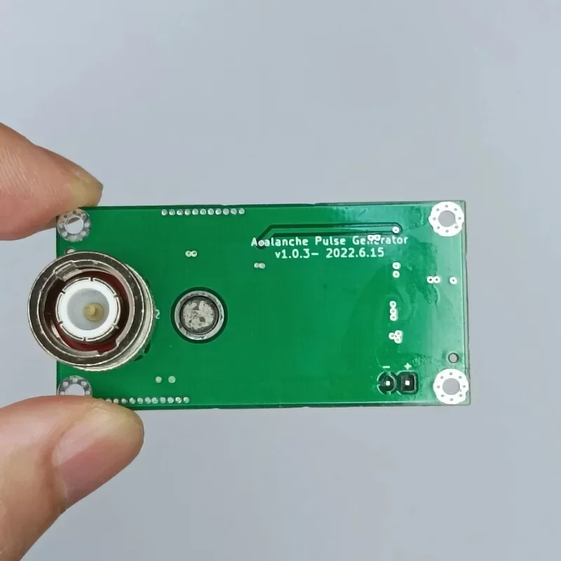 Fast Edge Pulse Generator 350 Picosecond Rising Edge Measurement of Oscilloscope Bandwidth TDR Measurement