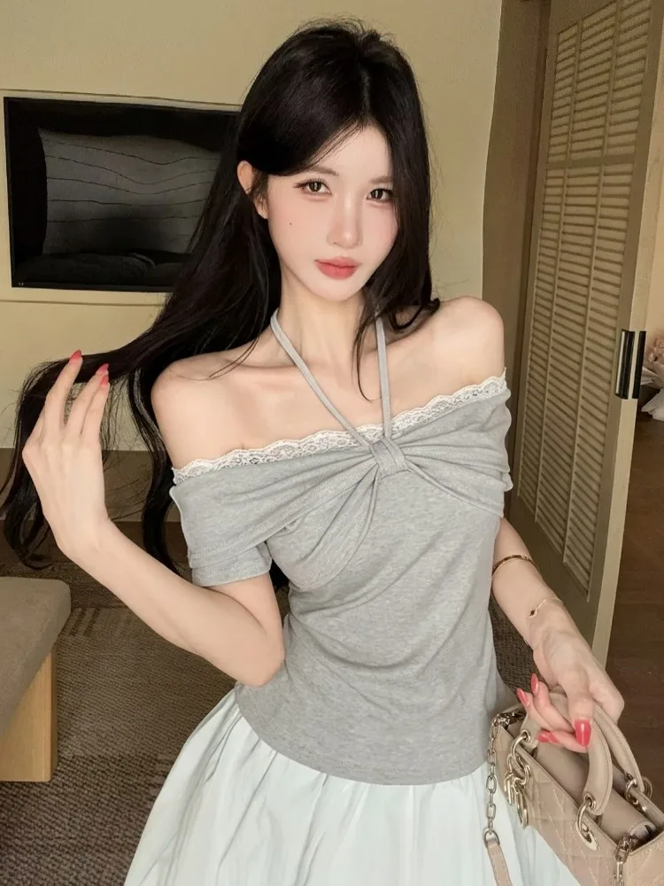 

Sexy Lace Trim One Shoulder Knot Short Sleeve Top And Flower Bud Half Skirt Two Piece Set Women's Korean Style Commute Wear