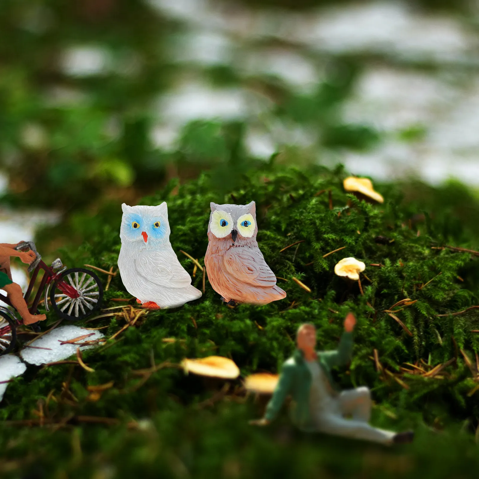 2Pcs Mini Resin Owl Garden Statues Realistic Small Animal Ornaments Outdoor Micro Landscape Decorations Yard Resin Sculptures