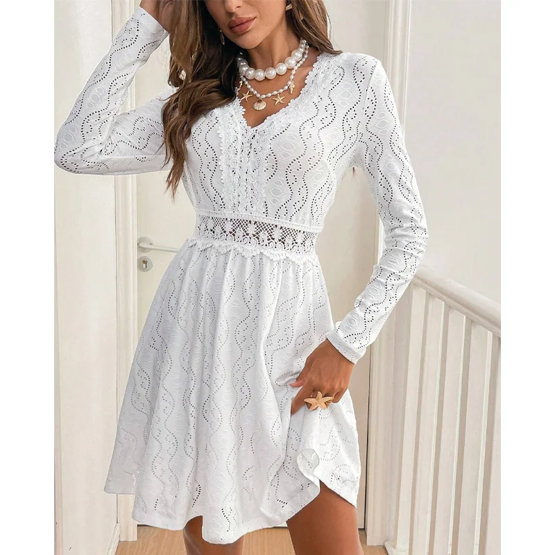 

Chic Autumn Long Sleeve Lace Dress - V-Neck Slim Fit A-Line for Casual Vacations