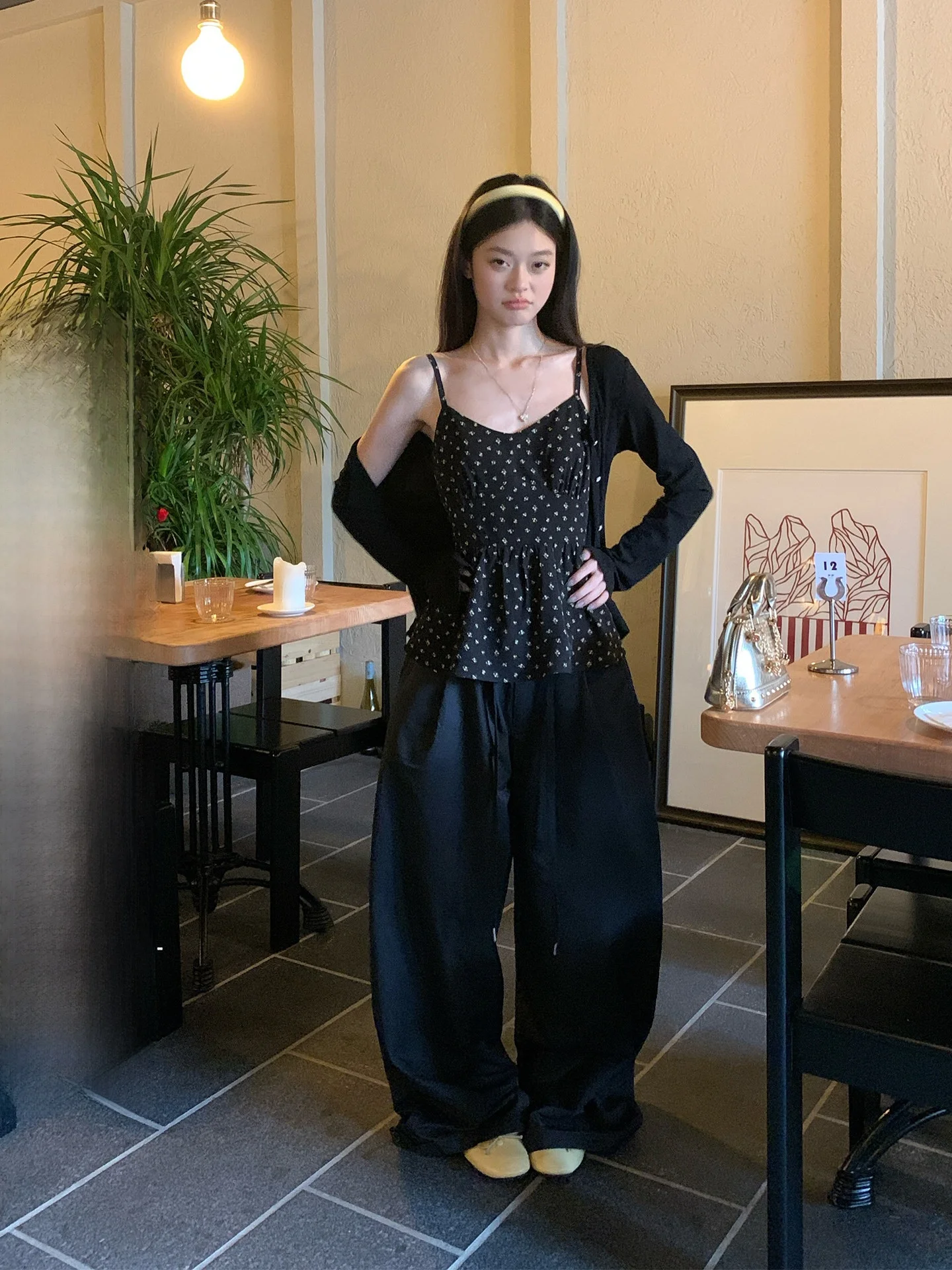 

Черные женские повседневные брюки с высокой талией, широкими штанинами, тонкие, прямые, в пол, летние, стройнящие, модные, новинка