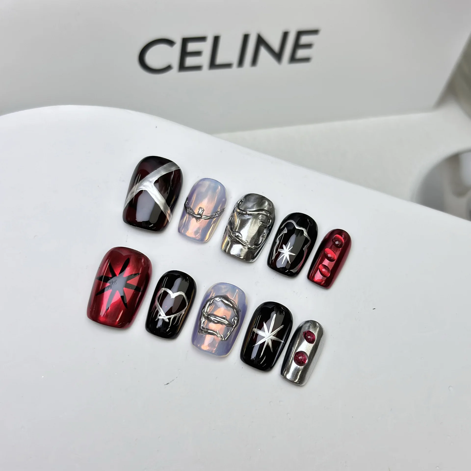 10Pcs Handmade Hand Drawn Black and Red Night Roses Nails False Cat Eye Nails Design for Girls Party&Summer Art