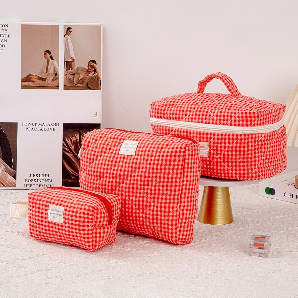 

Plaid Makeup Bag Large Capacity Portable Cosmetic Bag For Women Girls Skincare Toiletry Bag Multifunctional Cute Wallet Pouch