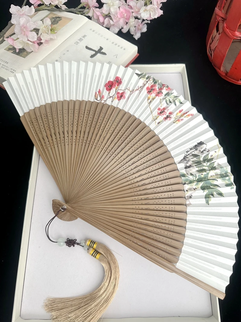 

Daily folding fan for men and women portable convenient and practical manual fan retro printing landscape home decoration