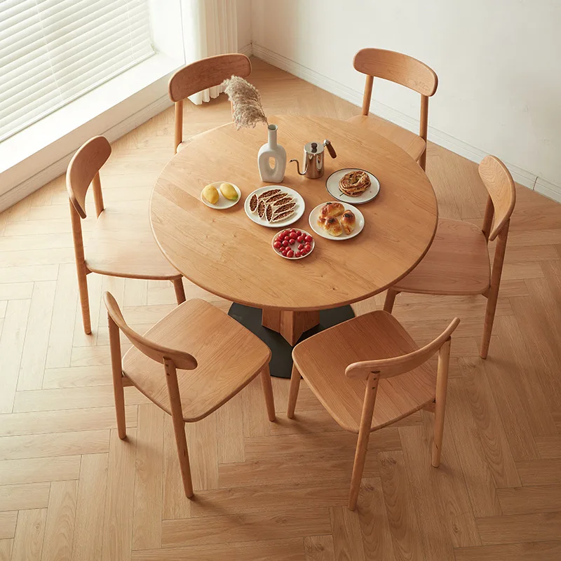 Nordic solid wood round table, Japanese cherry wood dining table, small apartment