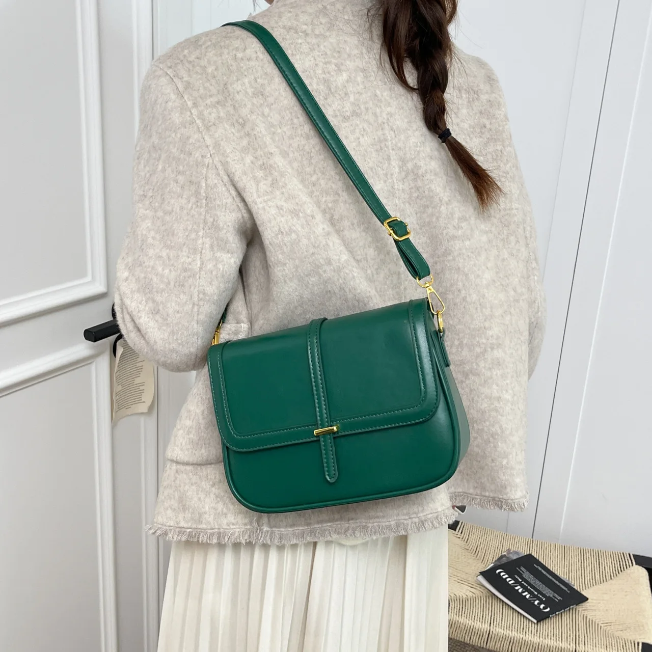 

Сумка-хобо на молнии 2025 года, винтажная женская сумка через плечо, минималистичная однотонная сумка через плечо, сумка-тоут «день-ночь»