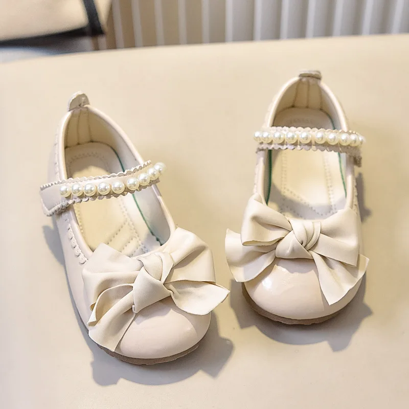 

Детская кожаная обувь для девочек, весна-осень 2023, новая модная нескользящая универсальная обувь принцессы на мягкой подошве в корейском стиле для вечеринок