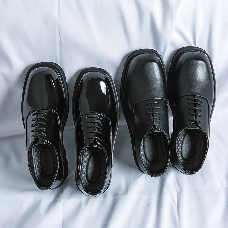 

Man luxury Brand British Classic Pointed Dress Shoes Mens Patent Leather Black Wedding Shoes Oxford Formal Shoes Glossy Fashion