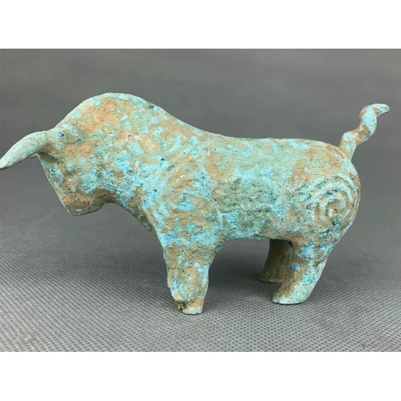 

Ancient Chinese Bronze Antique Dynasty patina horse statue