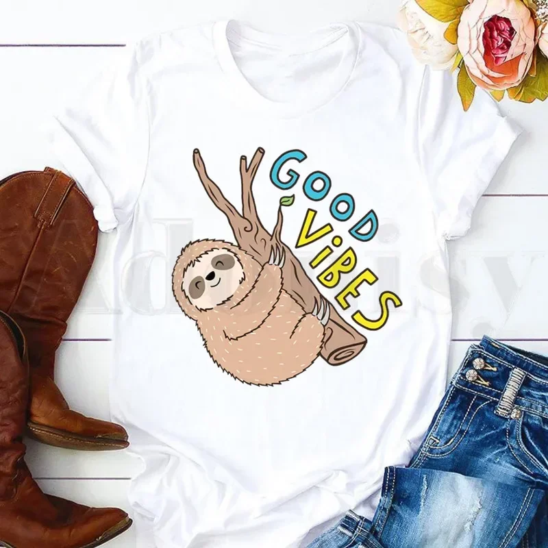 

Sleeping Sloth Personality Kawaii Fashionable Tshirt Hip Hop Girl Print Top Tees Harajuku Tshirts Men Fashion Summer T-shirt