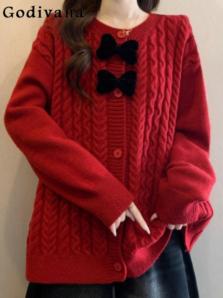 

Рождественский красный милый утепленный свитер с бантом, кардиган, новый зимний женский свободный универсальный возрастной модный вязаный топ больших размеров